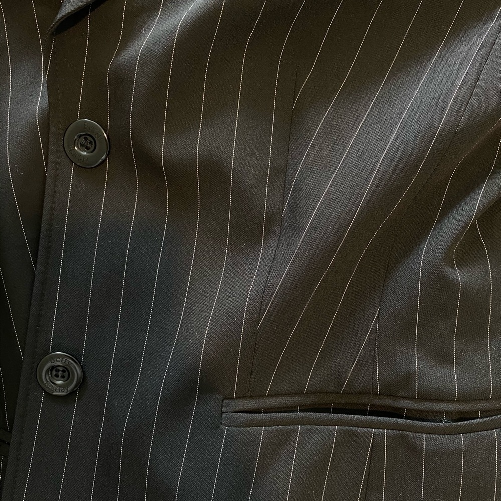 Pin striped blazer - Picture 3 of 6